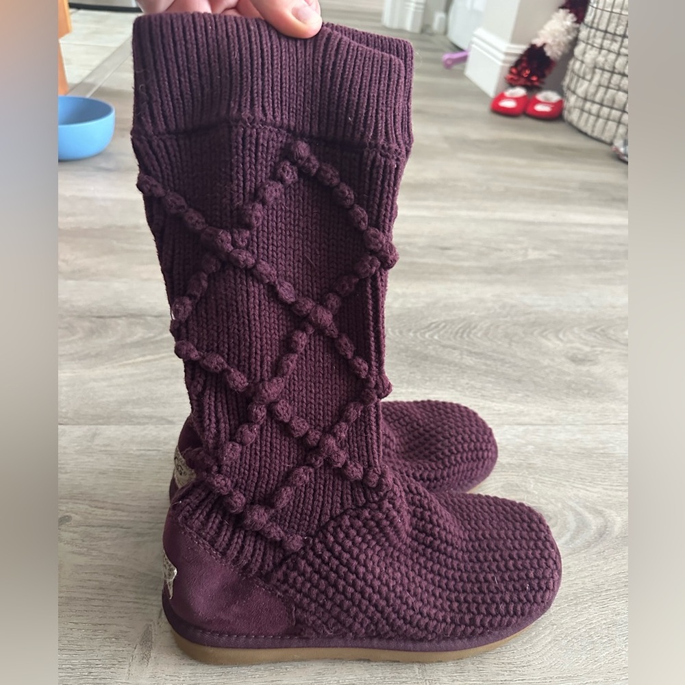 Crochet deep purple Uggs